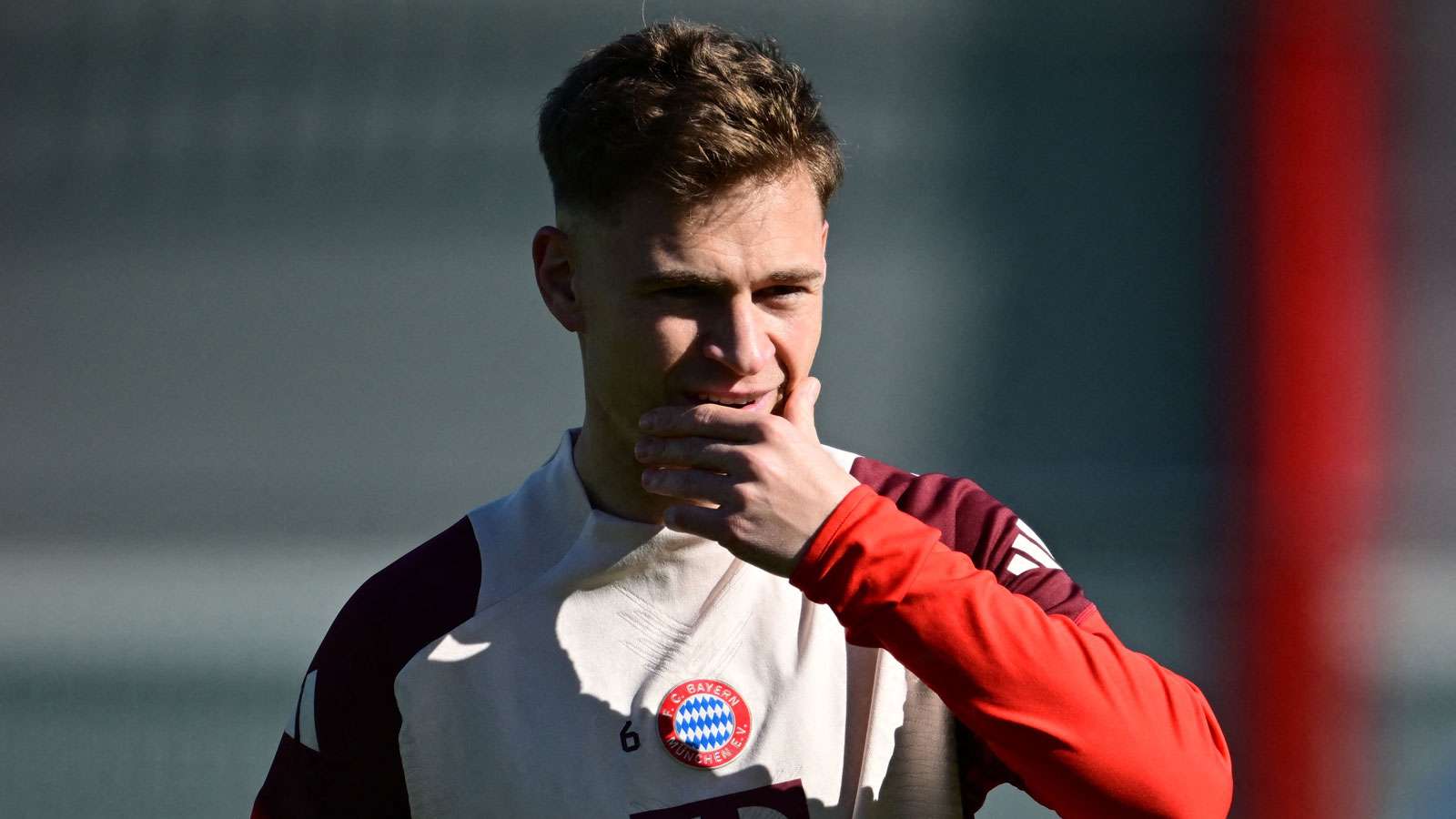 沈清華暴力飛踹裁判 遭終身禁賽+罰款1000元.